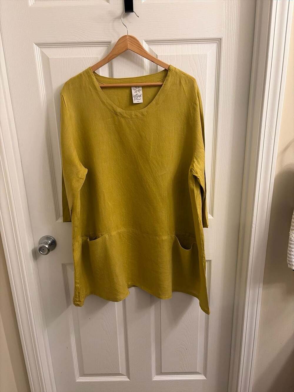 Match Point USA Mustard Yellow Linen Long Sleeve Pocket Tunic Top